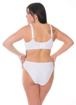 Bestform Bügelloser Baumwoll-BH "Cotton Comfort" | Weiß 11 Bestform Bügelloser Baumwoll-BH "Cotton Comfort" | Weiß -Miracle Woman Verkäufe B gelloser Baumwoll BH Cotton Comfort weiss back min 1280x1280