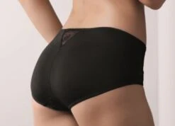 ANITA Taillenslip "Fleur" | Schwarz 9 ANITA Taillenslip "Fleur" | Schwarz -Miracle Woman Verkäufe Fleur schwarz Taillenslip Model back 1280x1280