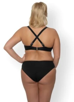 Minimizer Bikinitop Mit Bügeln "Swim" | Schwarz 14 Minimizer Bikinitop Mit Bügeln "Swim" | Schwarz -Miracle Woman Verkäufe Minimizer Bikini schwarz back min 1280x1280