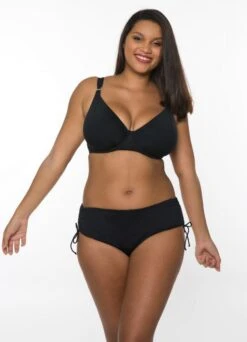 Bikinipant "Swim" | Schwarz 9 Bikinipant "Swim" | Schwarz -Miracle Woman Verkäufe Miracle Woman Bikini Pant mit Schn rung schwarz front min 1280x1280