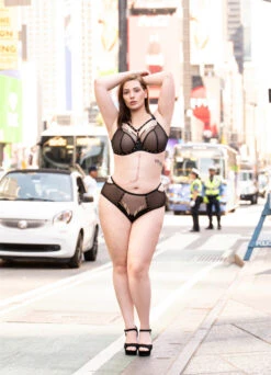 Bügel-BH "Starling" | Schwarz -Miracle Woman Verkäufe Starling Image2 Silvana DSC 2375 1280x1280